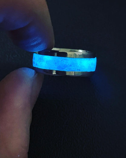 Blue kyanite glow ring